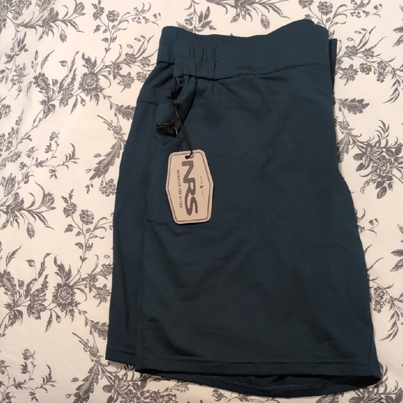 NRS Guide  Shorts - Picture 3 of 5